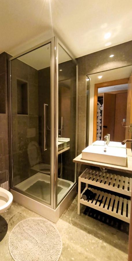 Modern Marina Apartment Lagos Luaran gambar