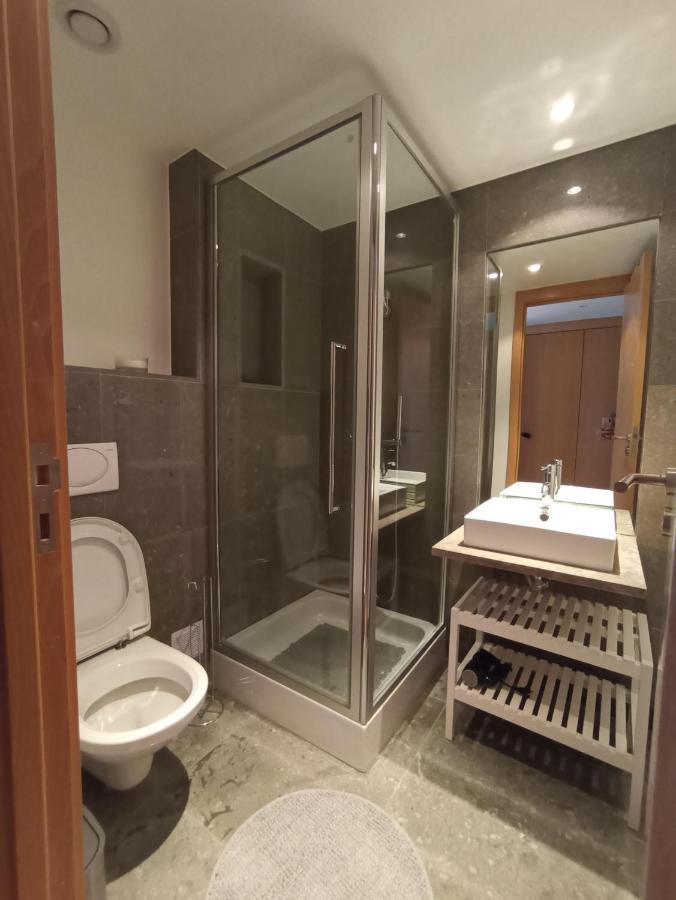 Modern Marina Apartment Lagos Luaran gambar